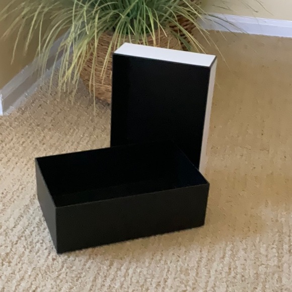 Chanel Box - Picture 2 of 3
